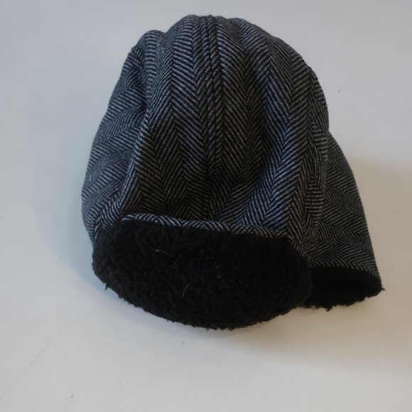 NWT Womens Banana Republic Gray, Black Trapper Fleece Hat S/M - Picture 1 of 7
